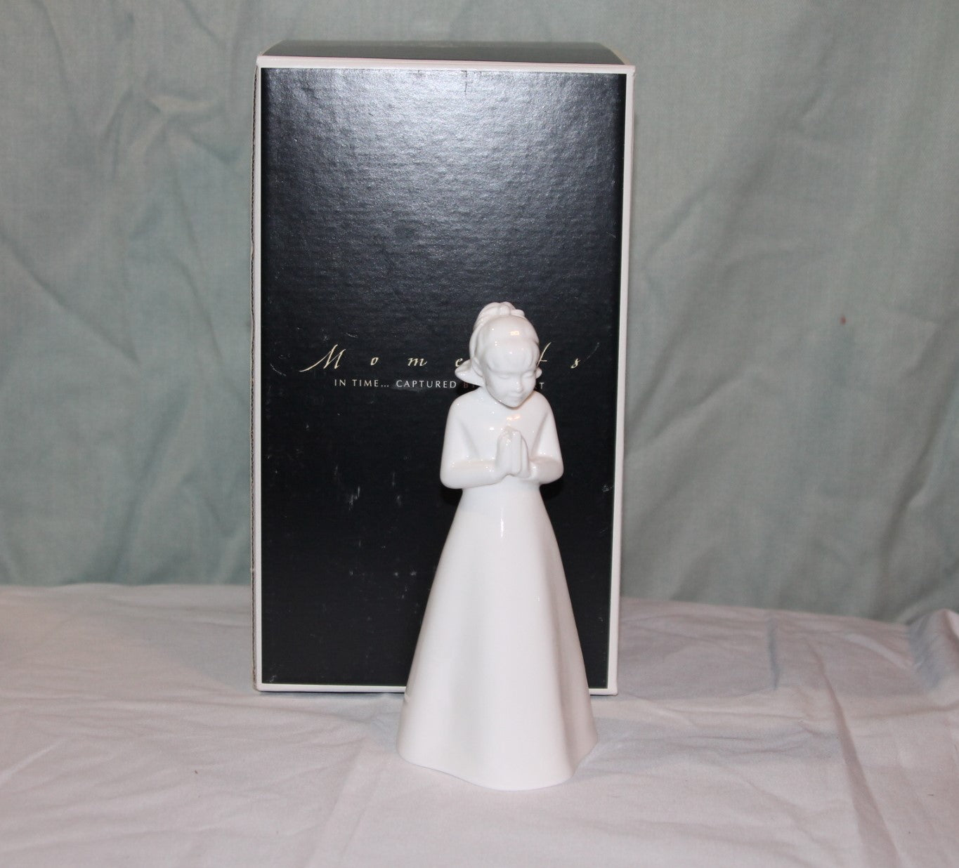 Moments by Coalport figurine "Amen"