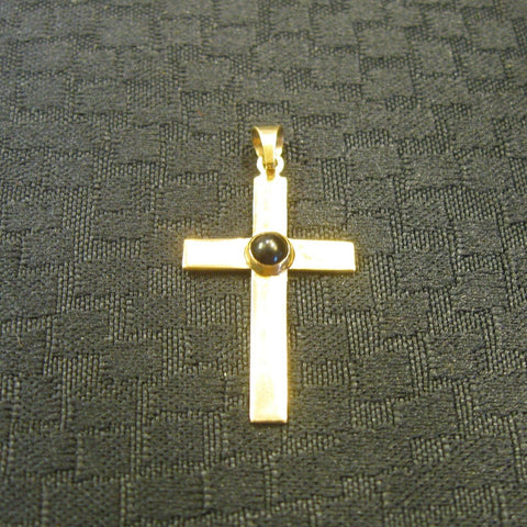14k y Gold Cross with Onyx Stone