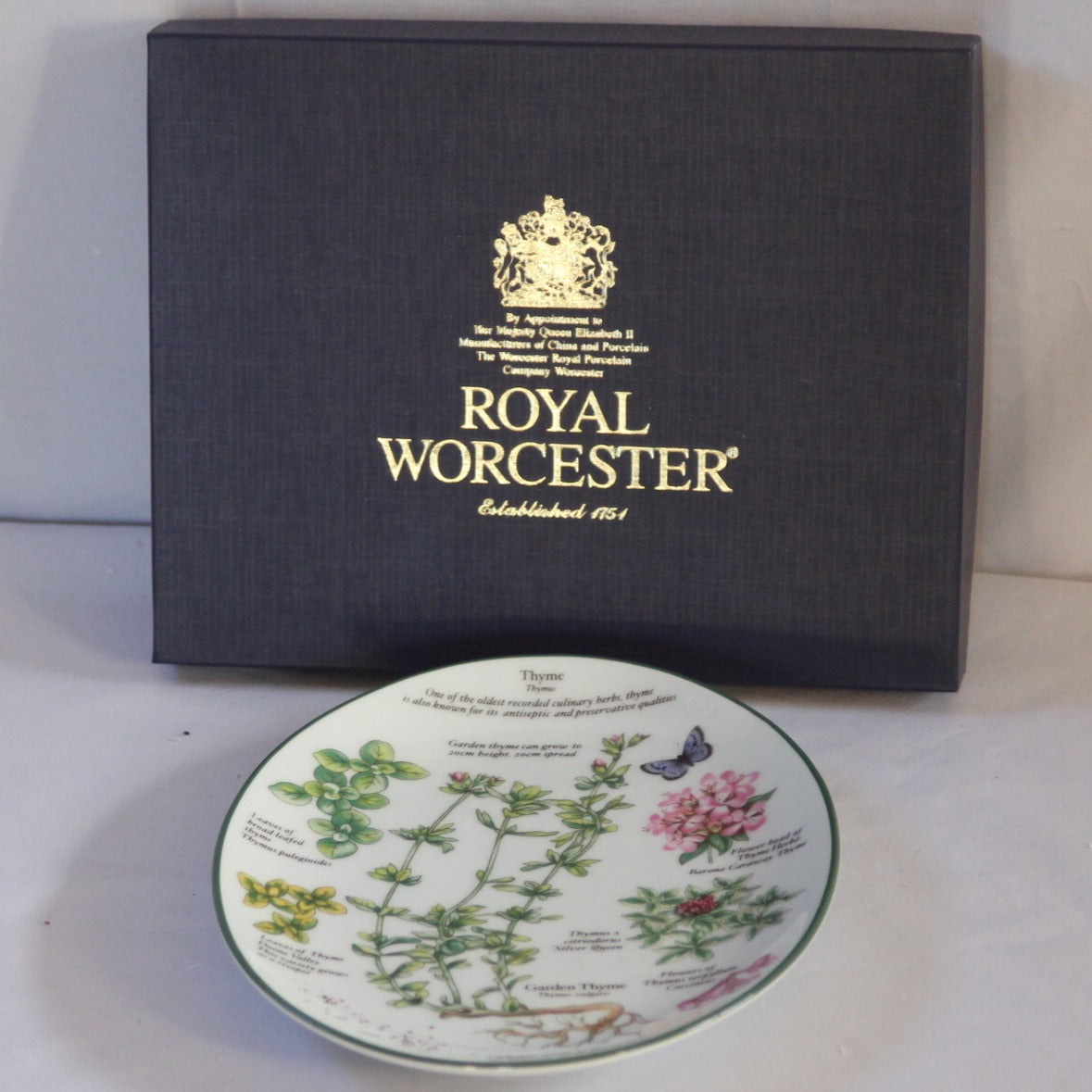 ROYAL WORCESTER FINE CHINA 1990 COLLECTABLE HERB PLATES THYME